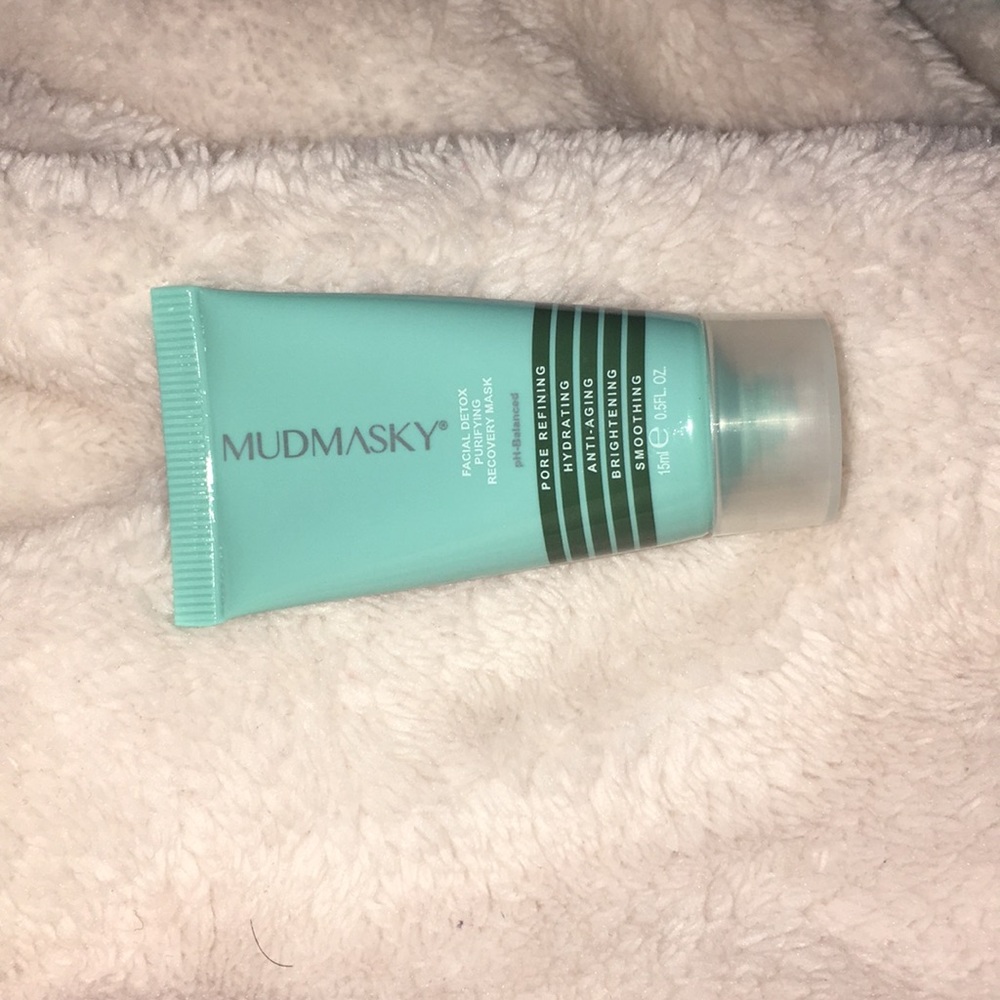 Facial cleanser